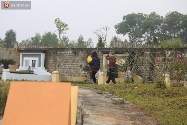 Với người dân Việt Nam, Tảo mộ trước Tết nguyên đán là nét đẹp văn hoá không thể thiếu. Đây là cách để con cháu nhớ về tổ tiên, để gia tiên phù hộ cho con cháu sức khỏe, tài lộc. Vì thế gia đình nào bận mấy cũng thu xếp thời gian tảo mộ cuối năm