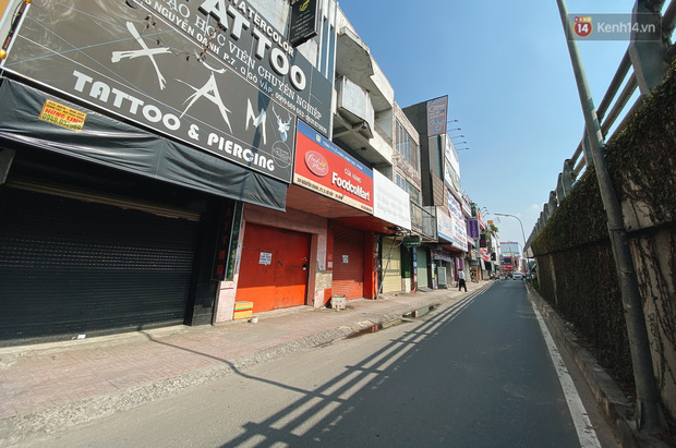 Một góc đường Nguyễn Oanh (mé cầu vượt ngã 6 Gò Vấp) vắng vẻ lạ thường