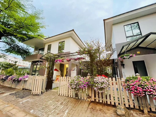 Toàn cảnh biệt thự triệu đô, rộng 220m2 của Nhật Kim Anh dịp cận Tết
