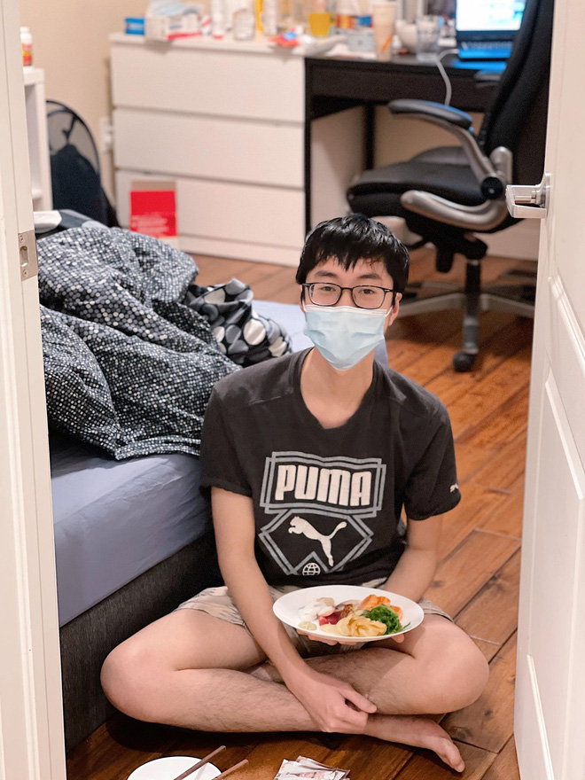 Minh Hà và cậu em trai Minh bị nhiễm Covid-19 khi đang sinh sống và học tập tại Canada