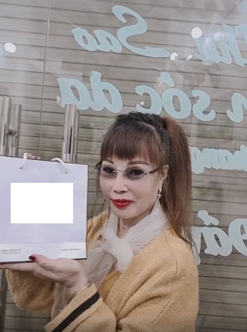 Cô dâu Cao Bằng chi khá nhiều tiền để phục hồi biến chứng méo miệng.