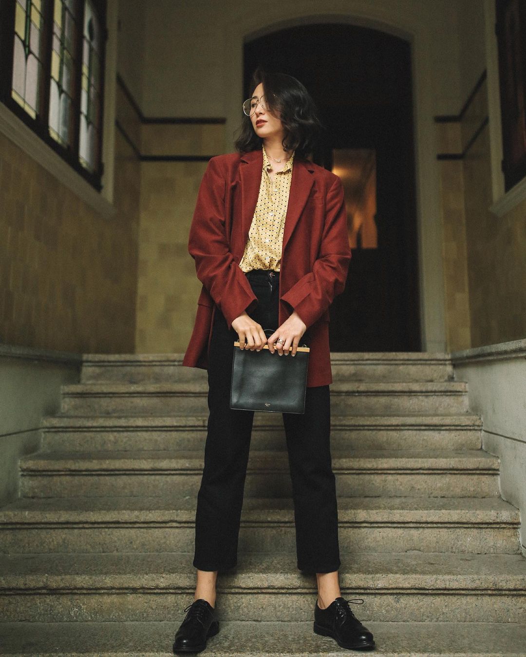 Ảnh: @savislook, @irisdaily_, @fengwanstheorem