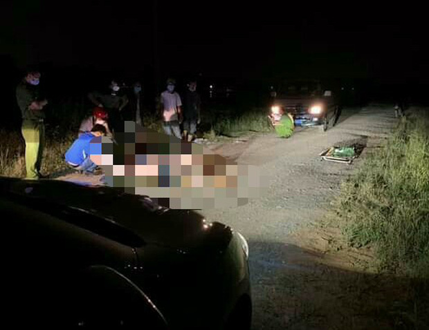 Lực lượng chức năng khám nghiệm tử thi