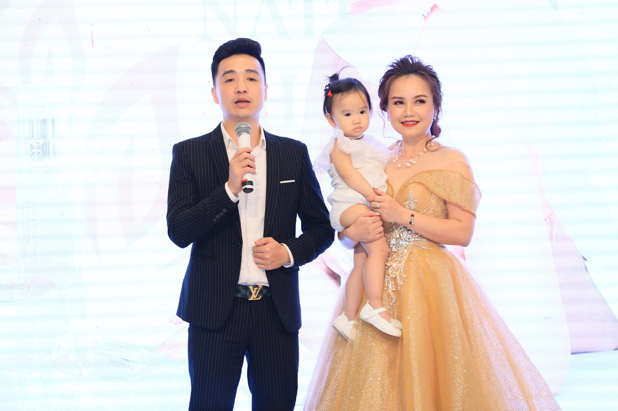  Đào Hoàng Yến, Đào Hoàng Yến ly hôn, chồng Đào Hoàng Yến