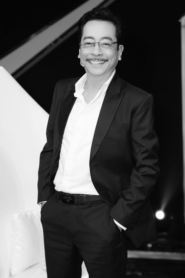 Ngày 20/2, lễ viếng và lễ an táng của NSND Hoàng Dũng sẽ diễn ra. Người nhà yêu cầu khách đến viếng phải đeo khẩu trang, rửa tay và đảm bảo khoảng cách an toàn giữa mùa dịch Covid-19