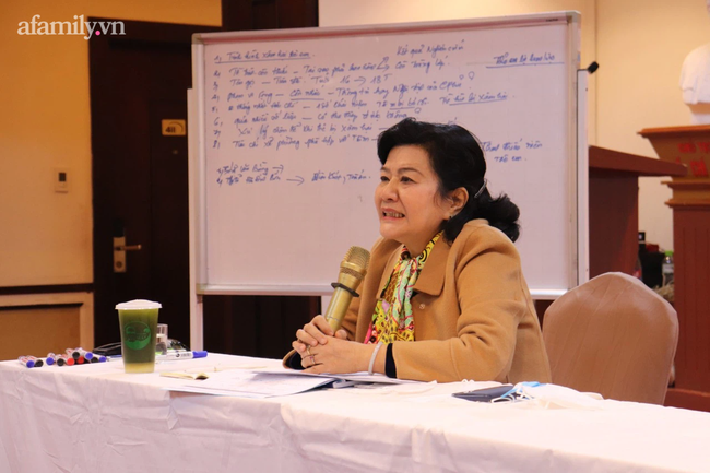 Bà Ninh Thị Hồng – Phó Chủ tịch Hội Bảo vệ quyền trẻ em