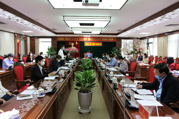Toàn cảnh buổi họp sáng 22/2 tại Tỉnh uỷ Hải Dương (Ảnh: Bộ Y tế)
