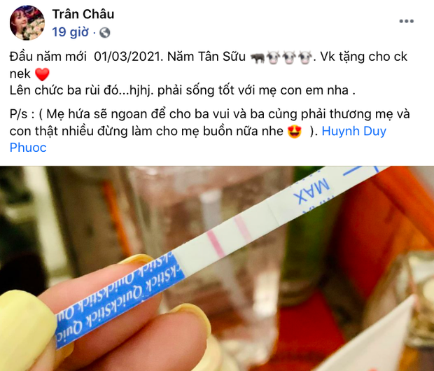 Vợ Duy Phước cũng không giấu được hạnh phúc, thông báo tin vui đến mọi người