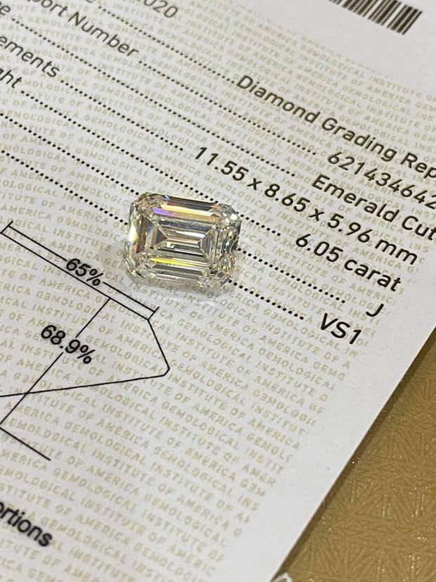 Một viên kim cương khác giá 5,6 tỷ đồng được Ngọc Trinh bán lại có giá 3,9 tỷ đồng