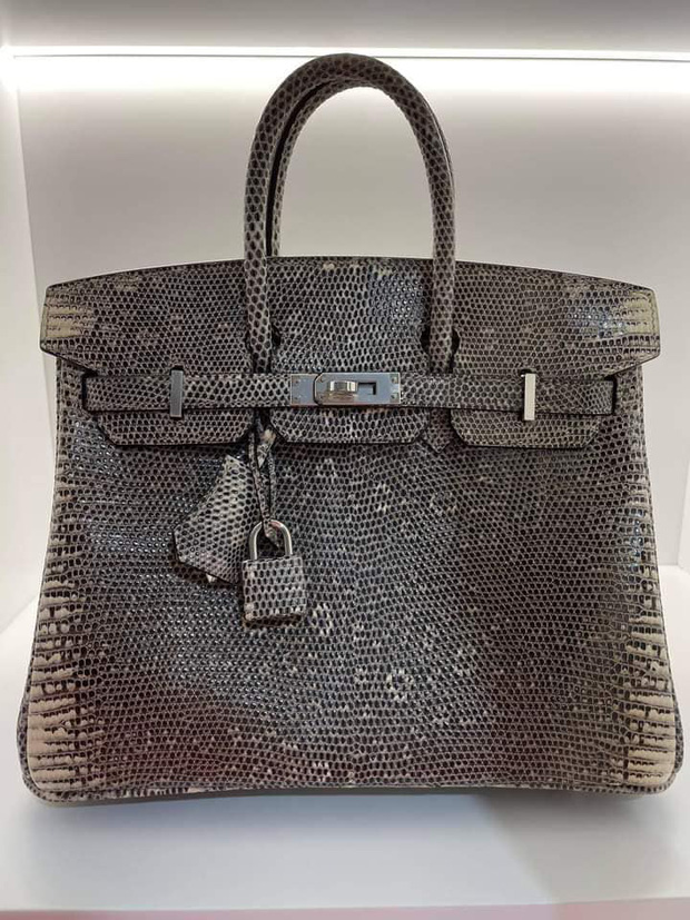 Chiếc túi với trị giá ngang ngửa một căn chung cư cao cấp, từ 3,2 tỷ xuống giá 2,7 tỷ đồng