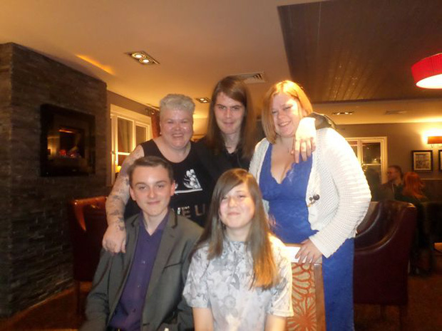 Maureen giờ đây có cuộc sống hạnh phúc bên cạnh các con.