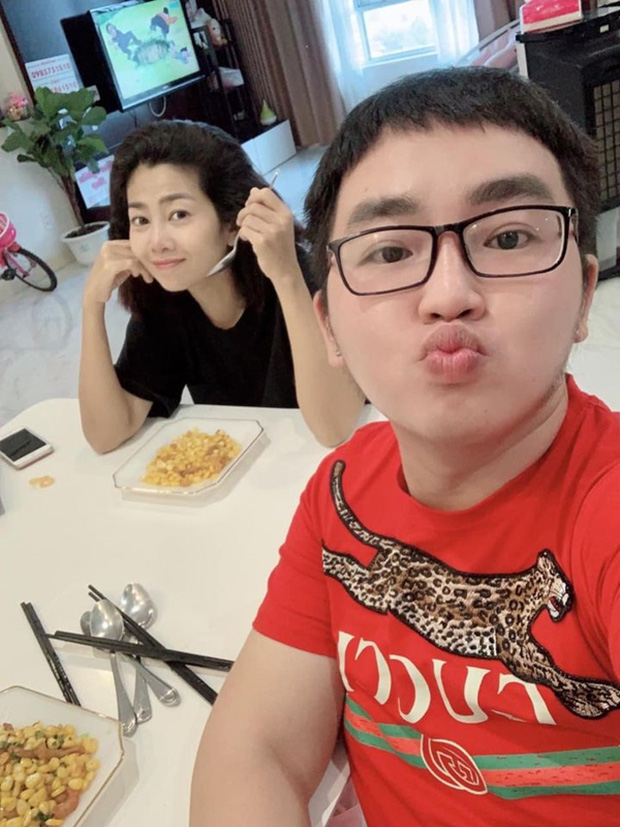 Quản lý của NS Mai Phương lên tiếng trước thông tin ông bà của Lavie phải chầu chực để thăm cháu