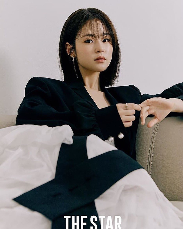 Sau khi bị cáo buộc bạo lực học đường, Shim Eun Woo...