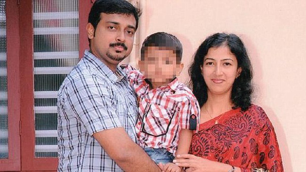 Gia đình 3 người vốn rất hạnh phúc