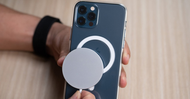 Sạc MagSafe liệu có trở thành người thay thế xứng đáng cho cổng Lightning truyền thống?