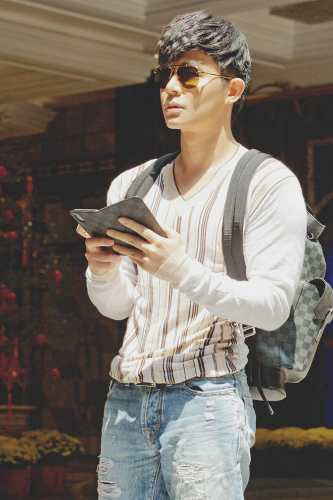 Nam ca sĩ đặc biệt thích sưu tầm túi, nhẫn kim cương để chứng minh đẳng cấp