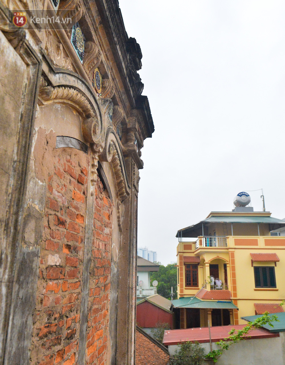 Bà Trịnh Thị Hồng (vợ ông Bảo - là cháu của người xây dựng lên ngôi biệt thự này) cho hay: 