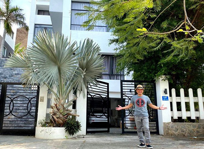 Sau khi kết hôn Kinh Quốc sở hữu nhiều biệt thự 300m2.