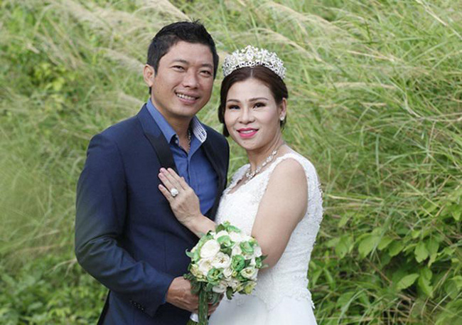 Diễn viên Kinh Quốc và vợ 2 đại gia.