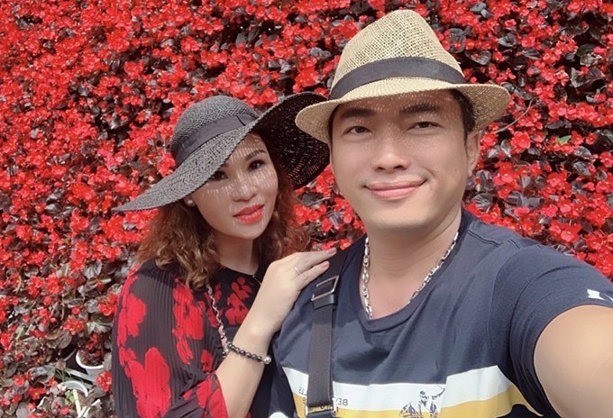 Cặp vợ chồng cũng thường xuyên đi du lịch cùng nhau.