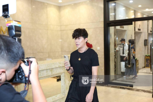 Những ngày qua, Nathan Lee liên tục làm loạn showbiz vì những phát ngôn của mình