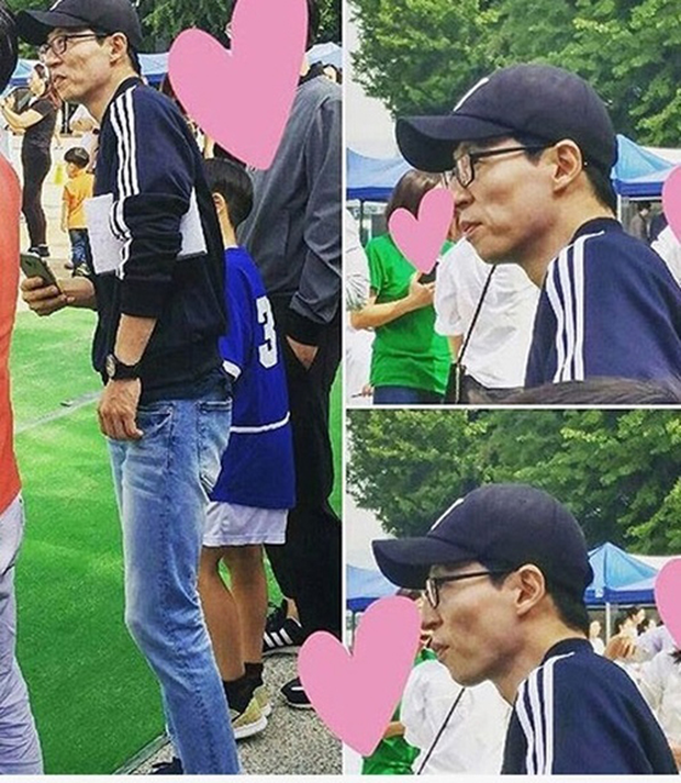 Dù bận đến mấy Yoo Jae Suk cũng luôn cố gắng dành thời gian cho vợ con. Anh từng được bắt gặp đến trường của con trai để tham gia ngày hội thể thao