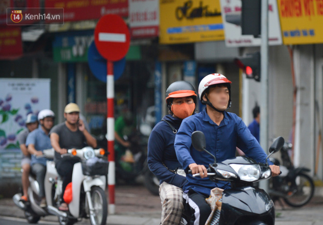 Do nhiều ngày Việt Nam không có ca lây nhiễm trong cộng đồng mới nên người dân vẫn có tâm lý chủ quan, lơ là, mất cảnh giác trong phòng, chống dịch bệnh