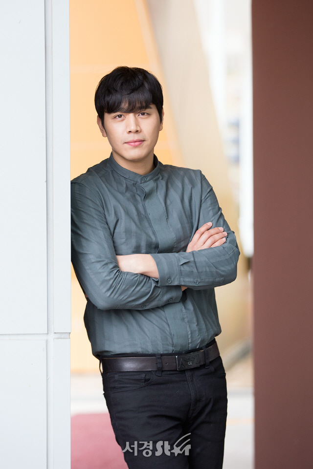 shin sung rok, vì sao đưa anh tới, covid-19, sao hàn 