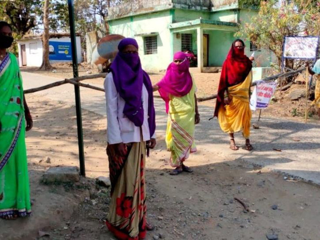 Đây là cách chống dịch ở ngôi làng Chikhalar ở bang Madhya Pradesh, miền Trung Ấn Độ.