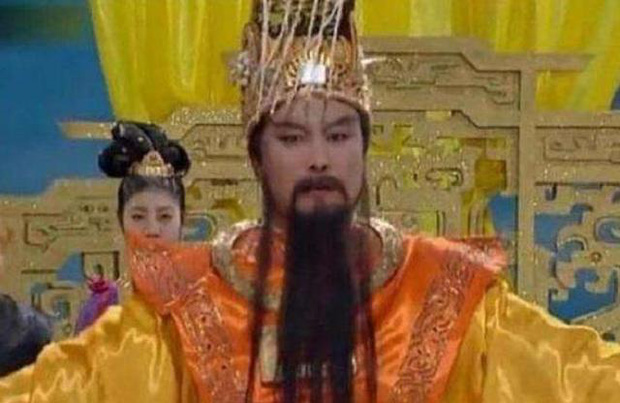 Vương Vệ Quốc là người thay thế Chương Ngọc Thiện đảm nhận vai diễn Ngọc Hoàng trong phần 2 của Tây Du Ký