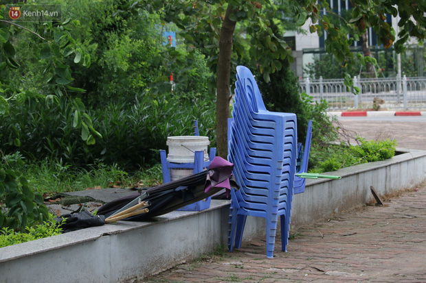 Đến 17h20', bà Hường đã dọn xong đồ