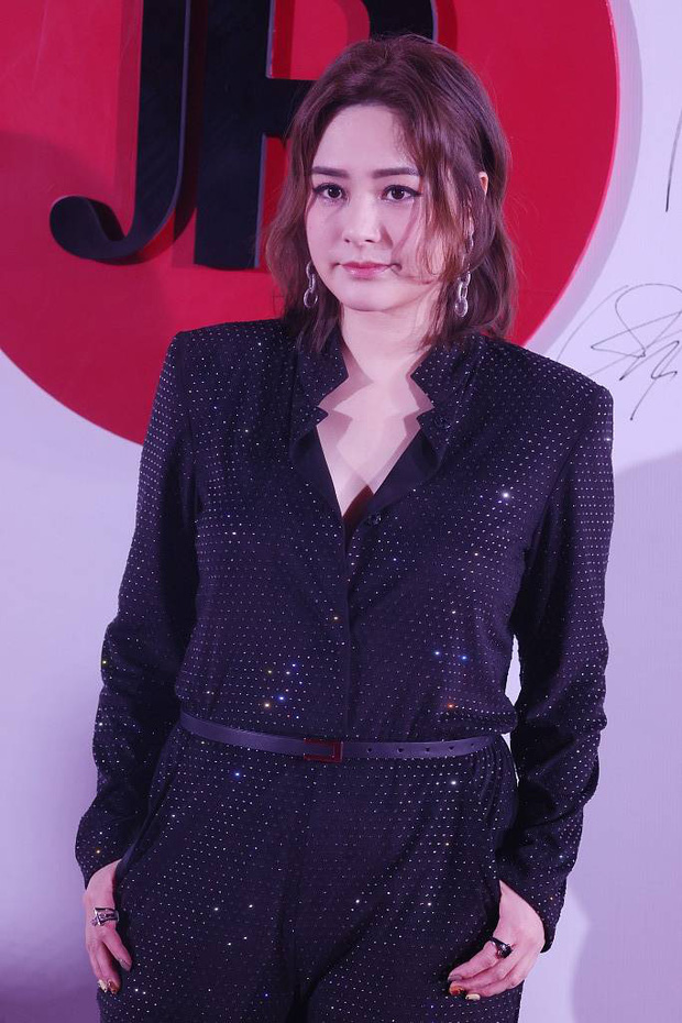 Chung Hân Đồng xuất hiện tại sự kiện tối ngày 6/5