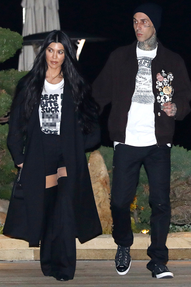 Travis và Kourtney tay trong tay đi hẹn hò