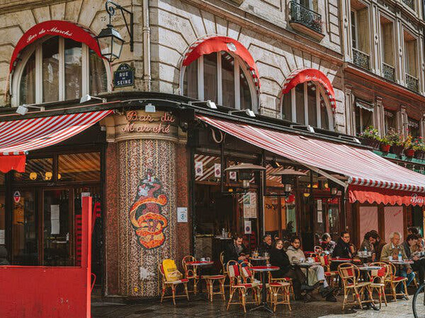 Nhà hàng tại Paris được phép đón khách