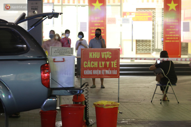 Tối 22/5, phường Mai Động phong tỏa tạm thời tòa Park 9