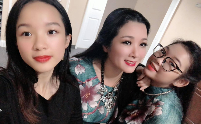 Hai cô con gái của Thanh Thanh Hiền thửa hưởng nhiều nét đẹp của mẹ.