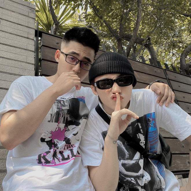 Những hình ảnh mới nhất có mặt mình được Việt Hoàng đăng tải từ tận Tết, sau đó là biệt tăm biệt tích...