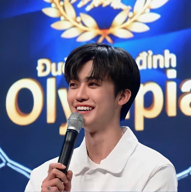 Nam sinh Olympia gây bão với ngoại hình điển trai