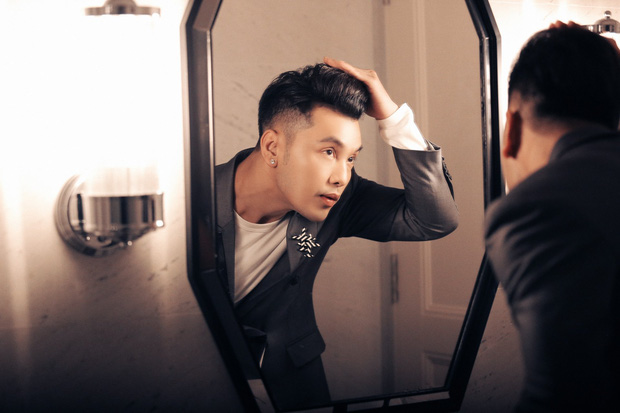 Ưng Hoàng Phúc hiện đang rất bức xúc vì sự việc này