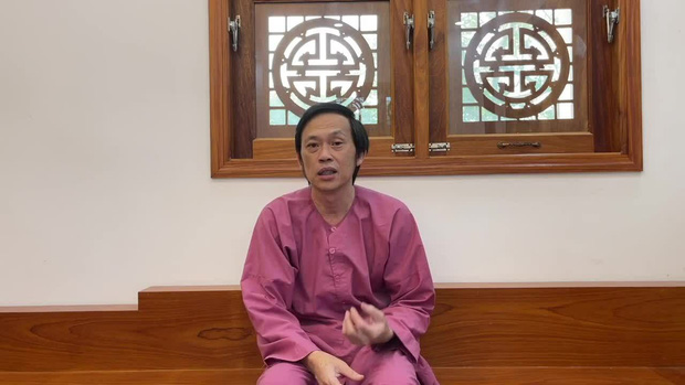 NS Hoài Linh đã lên tiếng xin lỗi nhưng cư dân mạng cho rằng, lời xin lỗi này được đưa ra khi đã quá muộn màng