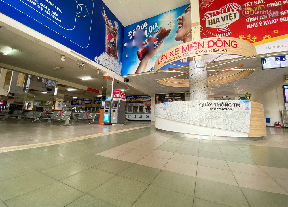 Bến xe Miền Đông không một bóng khách trong vài ngày qua do dịch Covid-19