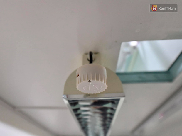 Thành buồng với nhiều lớp vật liệu để đảm bảo an toàn và phía ngoài được phủ lớp sơn chống nóng.