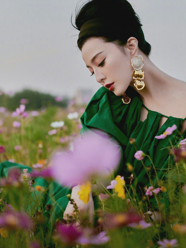 Những khung hình chụp hậu trường của Phạm Băng Băng khẳng định vị thế khiến đàn em cũng phải chạy dài