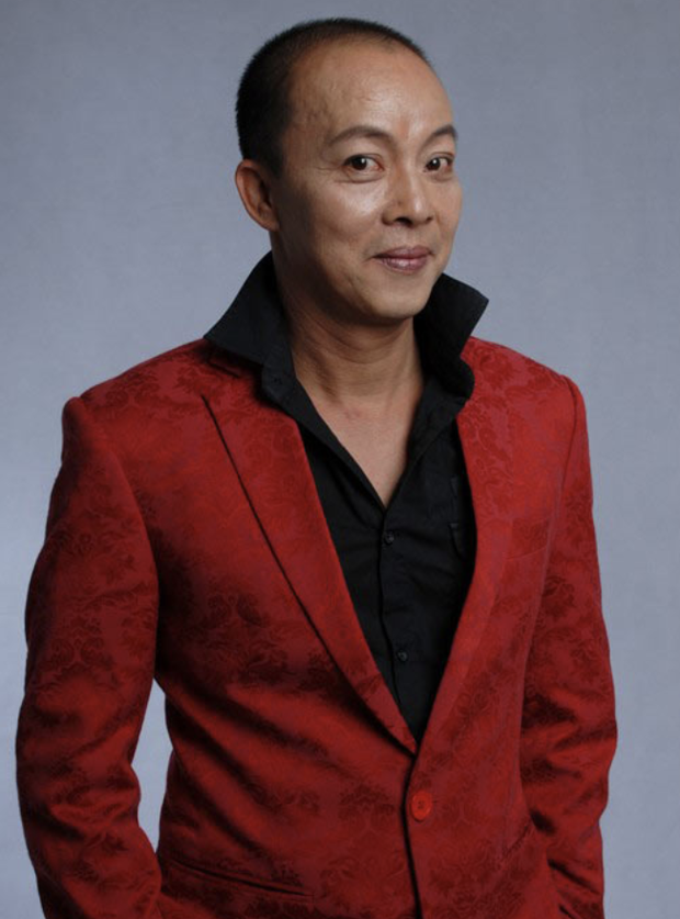 Ngoài ra, NSƯT Đức Hải cũng là diễn viên thuộc sân khấu kịch Hồng Vân. Không chỉ nổi tiếng với vai trò là một nhà nghệ sĩ ưu tú hài mà nam nghệ sĩ còn tham gia nhiều bộ phim truyền hình, game show truyền hình, MC và còn là một thầy giáo - giảng viên trường đại học