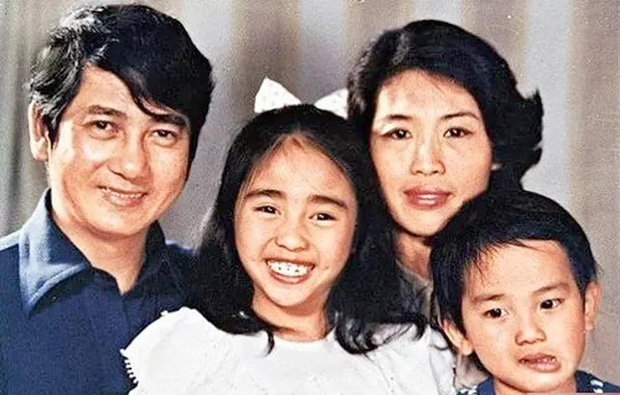 Lê Tư thừa hưởng nhan sắc của cả bố lẫn mẹ