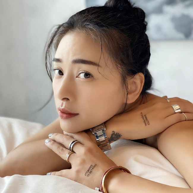 Nói về khoản tóc tai, Ngô Thanh Vân rất chịu khó thử nghiệm những biến tấu đa dạng, thậm chí không ngần ngại thử một số kiểu tóc khiến nhiều chị em 