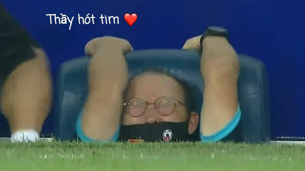 Fan hâm mộ cũng thót tim, thương thầy