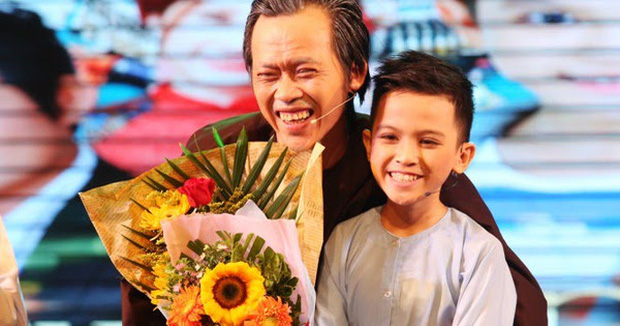 Hoài Linh nhận “thần đồng cải lương” Quách Phú Thành làm con nuôi, trong chương trình Thử Tài Siêu Nhí năm 2016