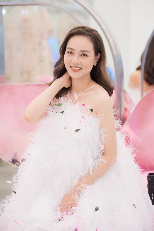 Ngoại hình xinh đẹp, cuốn hút của Ngọc Hà khiến người nhìn không thể rời mắt