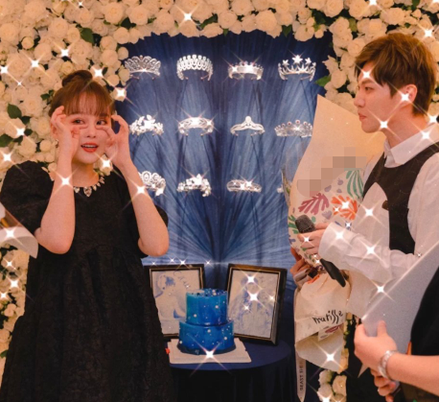 Triệu Nhất Hàm bật khóc nức nở khi đón nhận niềm vui bất ngờ